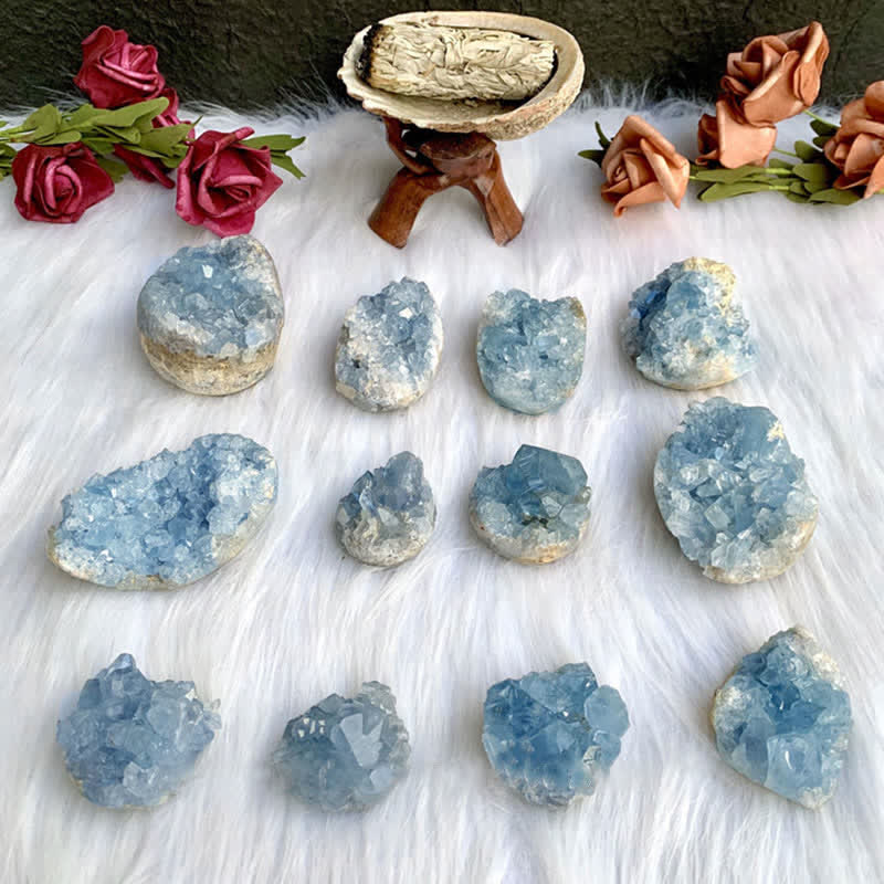 Decorazione con pietra preziosa curativa in geode di cianite naturale Olivenorma