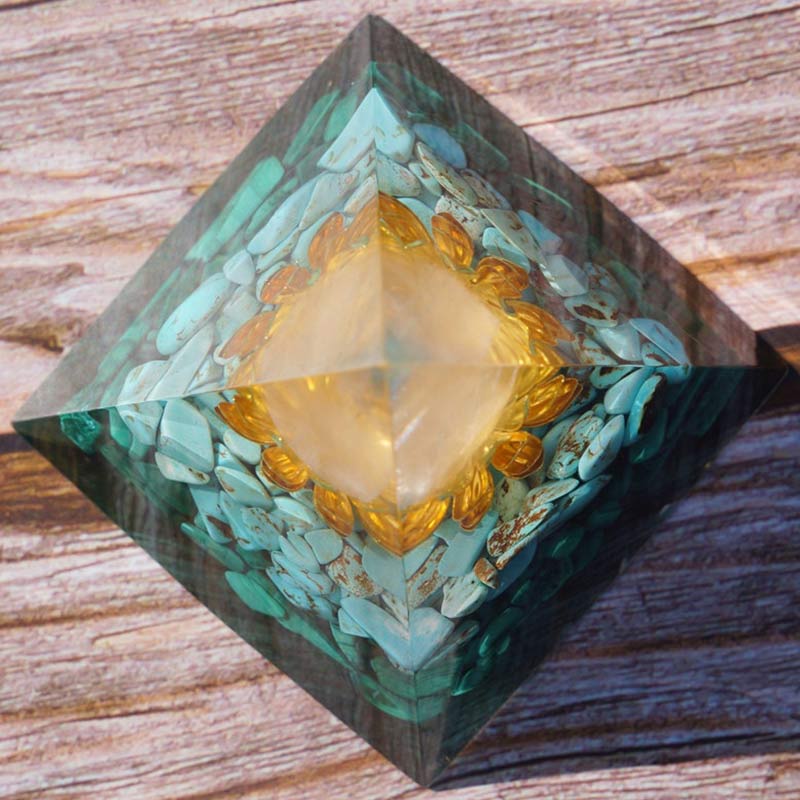 Olivenorma Cristallo Trasparente Turchese Malachite Simbolo Loto Piramide Orgonica