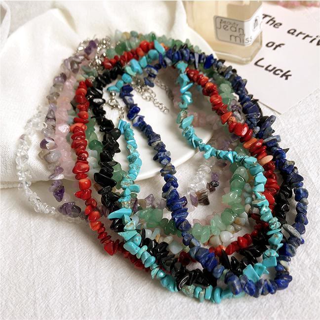 Collana con pietra di cristallo lucidata di forma irregolare Olivenorma