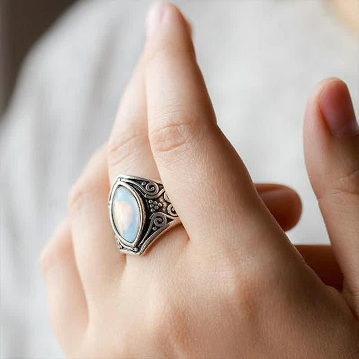 Anello di protezione curativa in pietra di luna Olivenorma