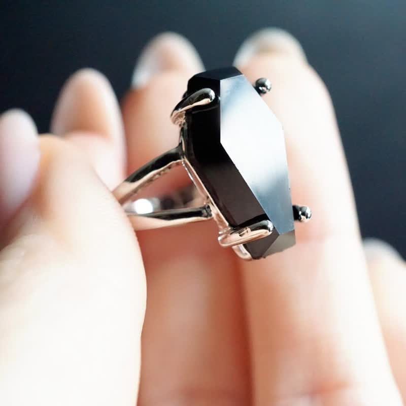 Anello a bara in onice nero Olivenorma