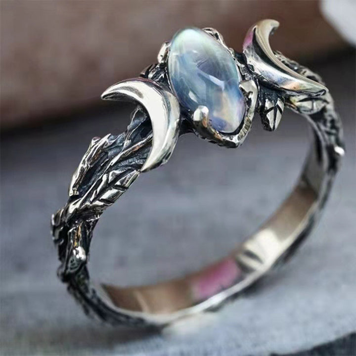 Anello con luce lunare in pietra di luna Olivenorma 