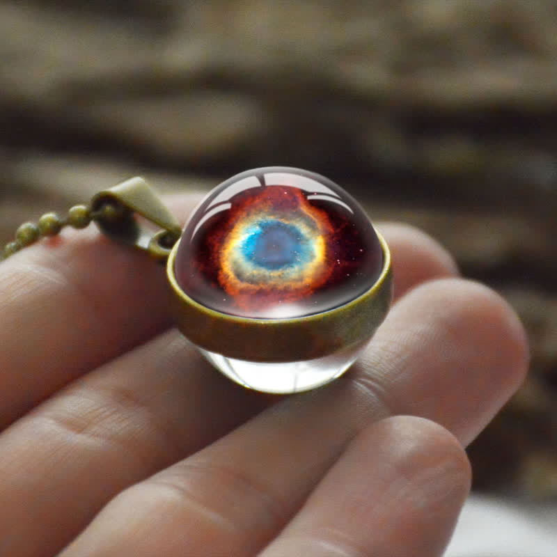 Collana creativa con sfera di vetro e luna e stella