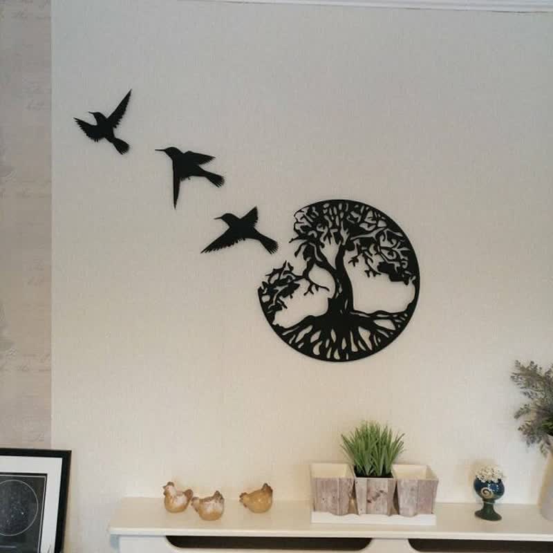 Decorazione da parete in metallo con albero della vita e tre uccelli