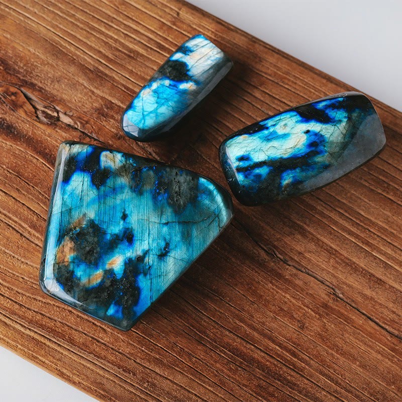 Decorazione in pietra preziosa grezza naturale di labradorite Olivenorma