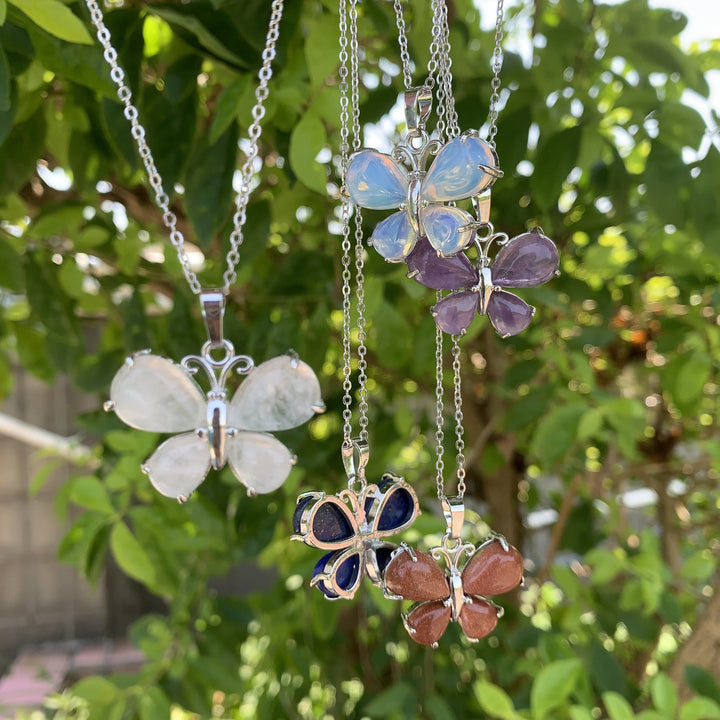 Collana a farfalla con pietra preziosa di cristallo naturale Olivenorma