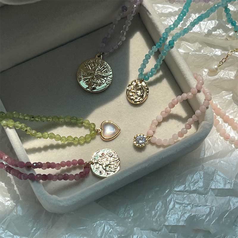 Collana con ciondolo in metallo con cristallo naturale Olivenorma
