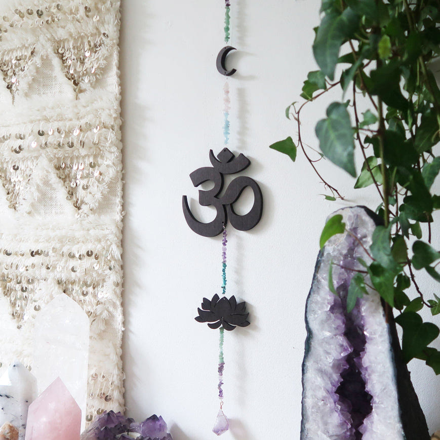 Decorazione da parete Olivenorma Rainbow Gemstone Lotus OM Moon