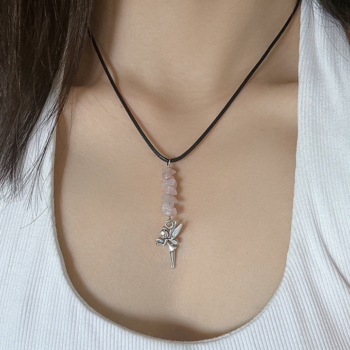 Collana in filo di cera di pelle con nappa a farfalla in pietra naturale Olivenorma