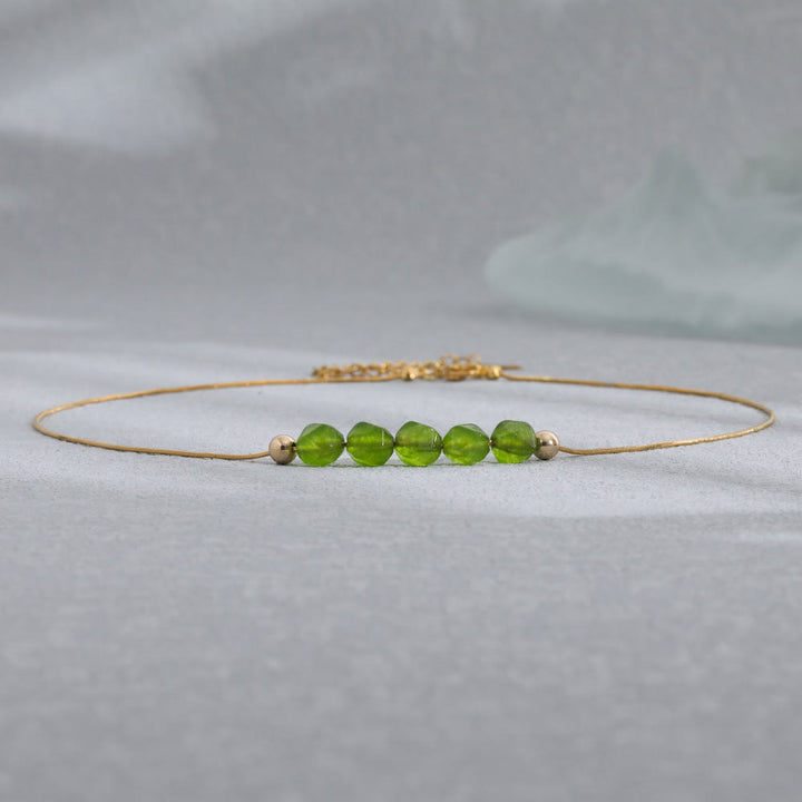 Collana Olivenorma in acciaio inossidabile 18K con perline di prehnite naturale - image 3