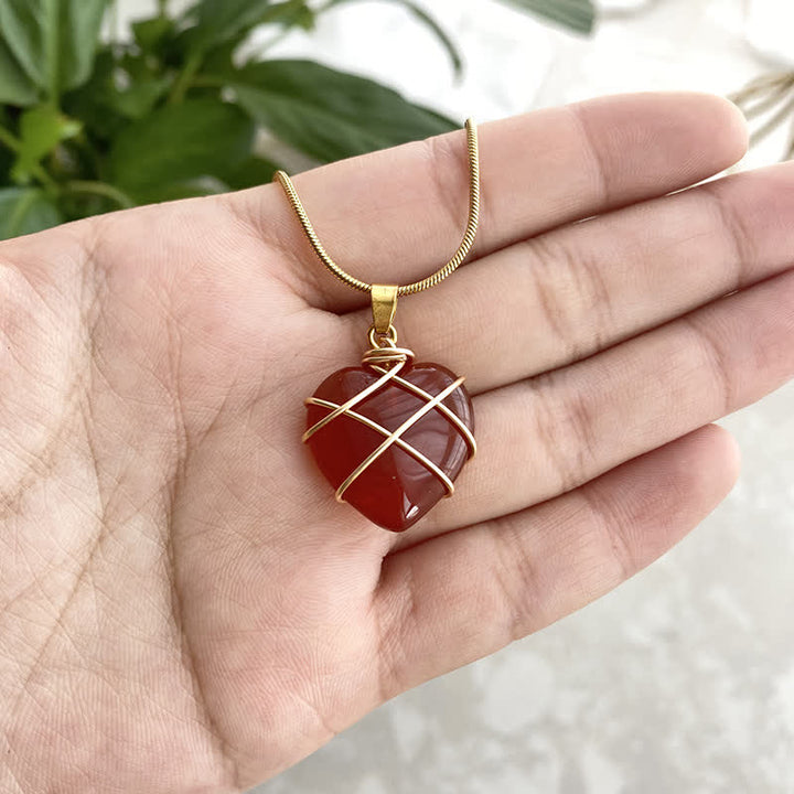 Collana con pietre preziose di cristallo naturale a forma di cuore Olivenorma