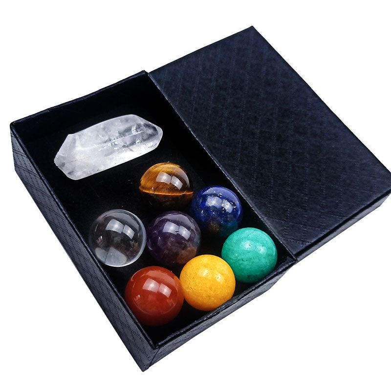 Set di cristalli con sfere arcobaleno dei chakra