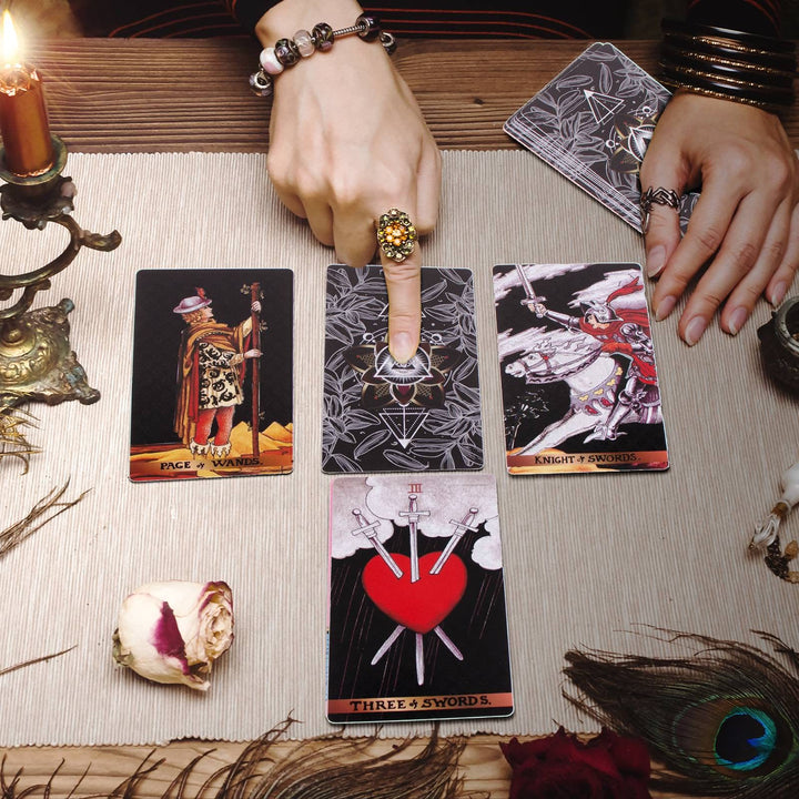 Olivenorma Black Triangle Evil Eye Tarot Deck Carte