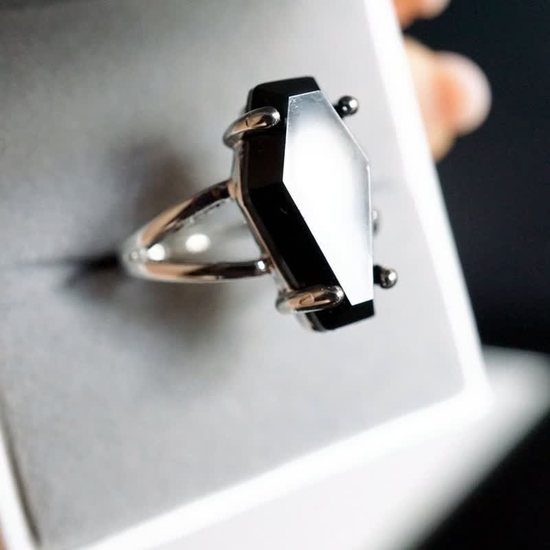 Anello a bara in onice nero Olivenorma