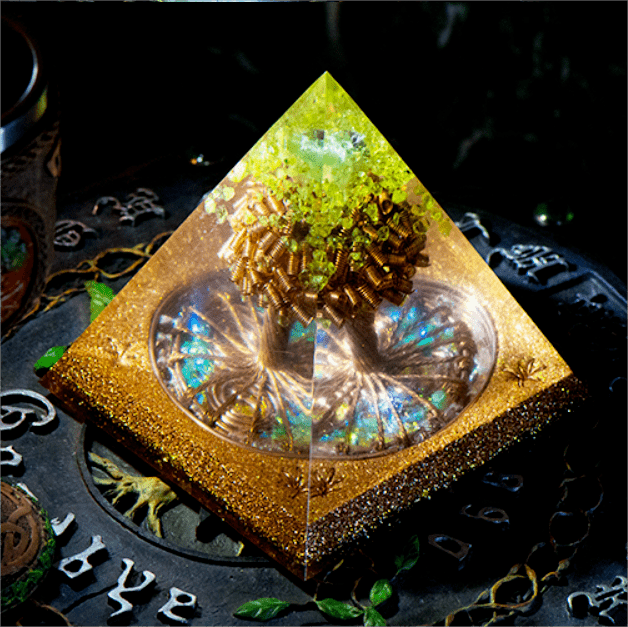 Olivenorma Albero della vita Peridoto Piramide di orgone