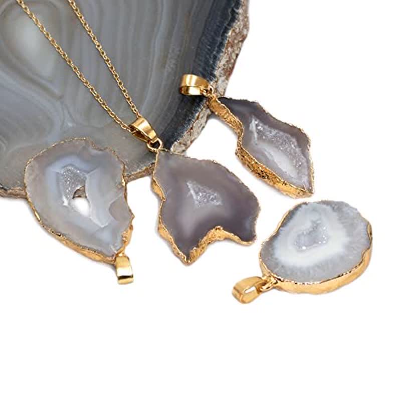 Collana con fetta di cristallo grezzo irregolare Olivenorma