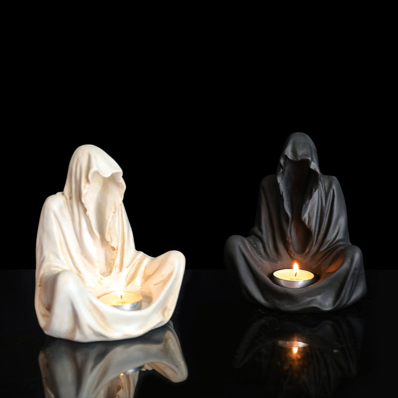 Olivenorma Ghostly Wizard Candeliere Decorazione in Resina Portacandele