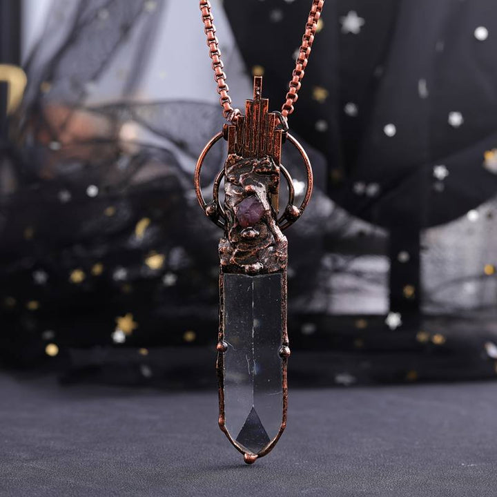 Collana con ciondolo in pietra preziosa con spada vintage in rame e cristallo trasparente Olivenorma