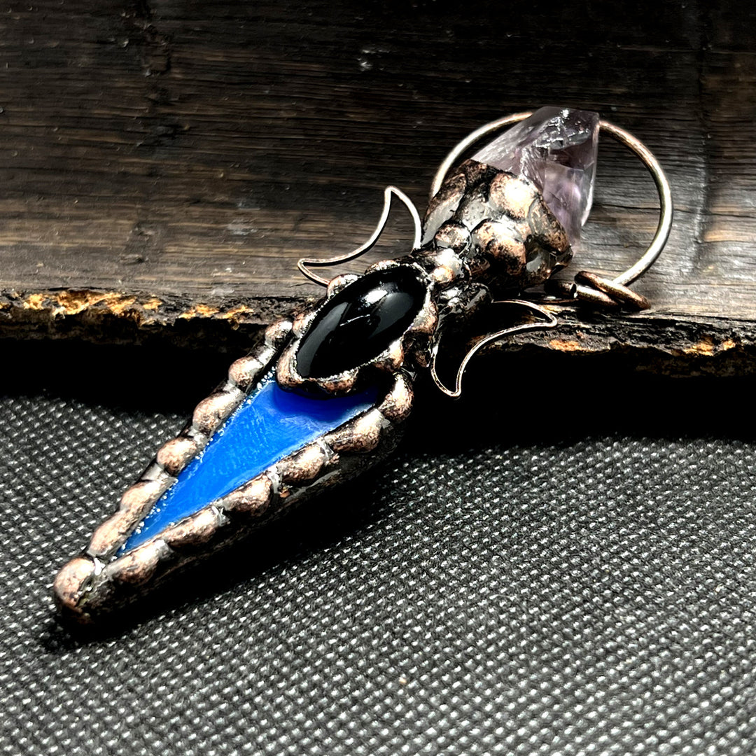 Collana con ciondolo in cristallo a doppia luna con freccia in rame Olivenorma e pietre preziose