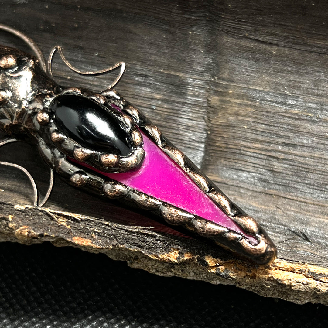 Collana con ciondolo in cristallo a doppia luna con freccia in rame Olivenorma e pietre preziose