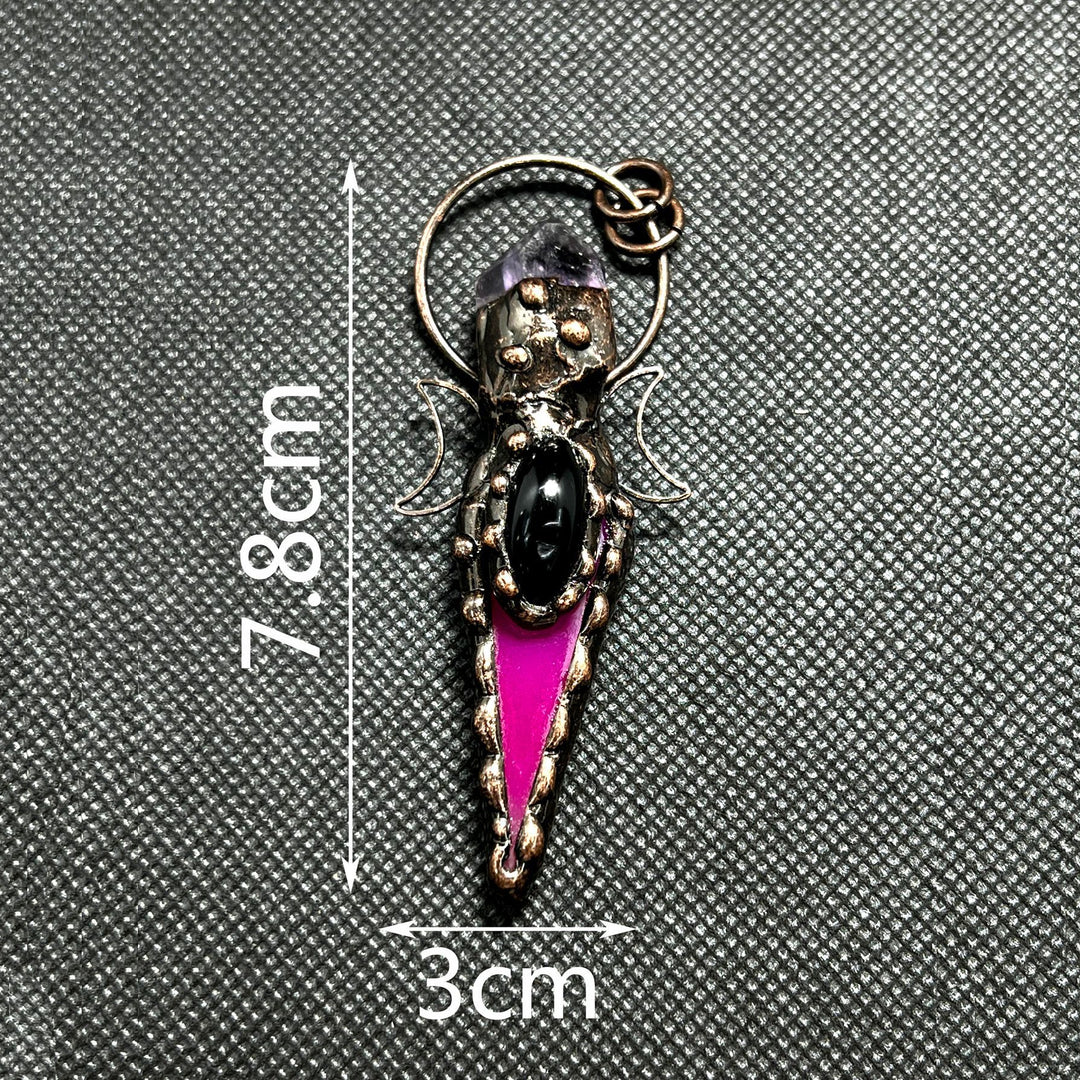 Collana con ciondolo in cristallo a doppia luna con freccia in rame Olivenorma e pietre preziose