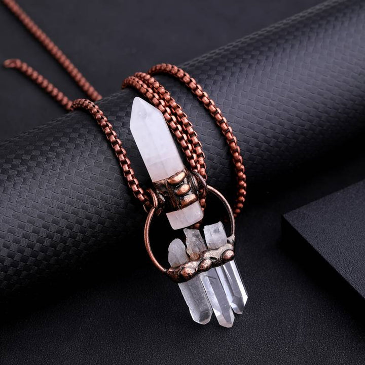 Collana con pietra preziosa esagonale a pilastro irregolare in quarzo trasparente Olivenorma