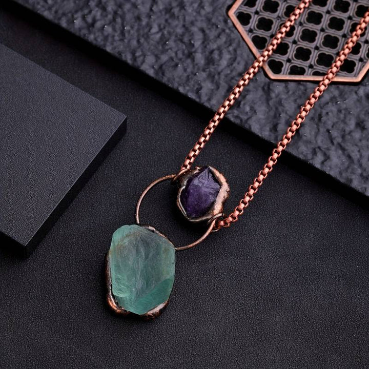 Collana con pietra preziosa irregolare di fluorite verde e ametista Olivenorma