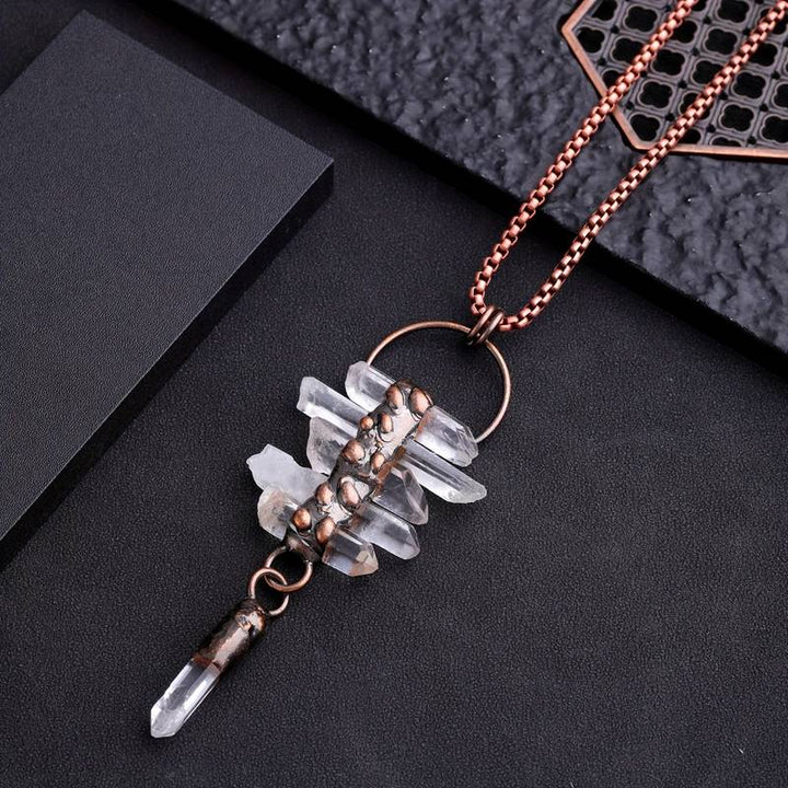 Collana con pietre preziose a nappa in quarzo ialino irregolare Olivenorma, composta da sei pezzi