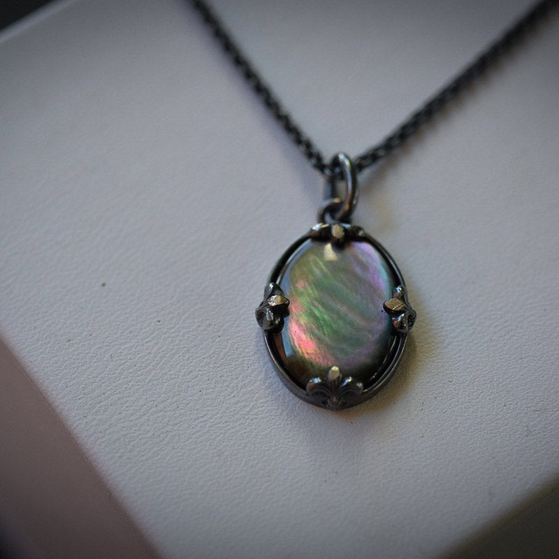 Collana con specchio ovale vintage in pietra occhio di gatto Olivenorma