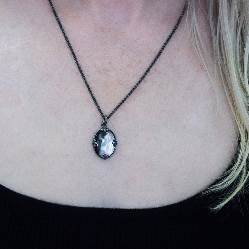 Collana con specchio ovale vintage in pietra occhio di gatto Olivenorma