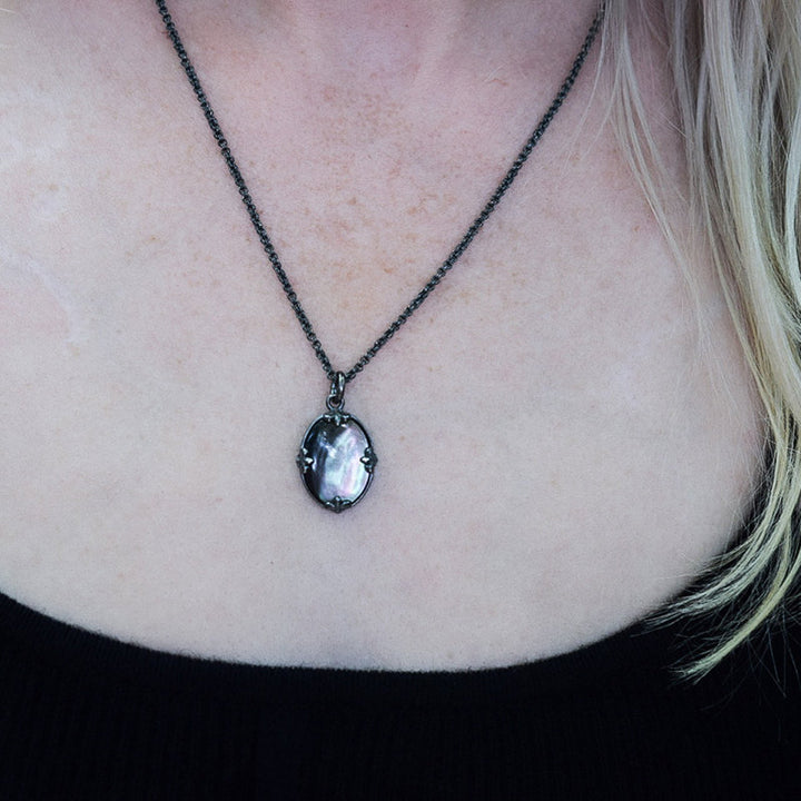 Collana con specchio ovale vintage in pietra occhio di gatto Olivenorma