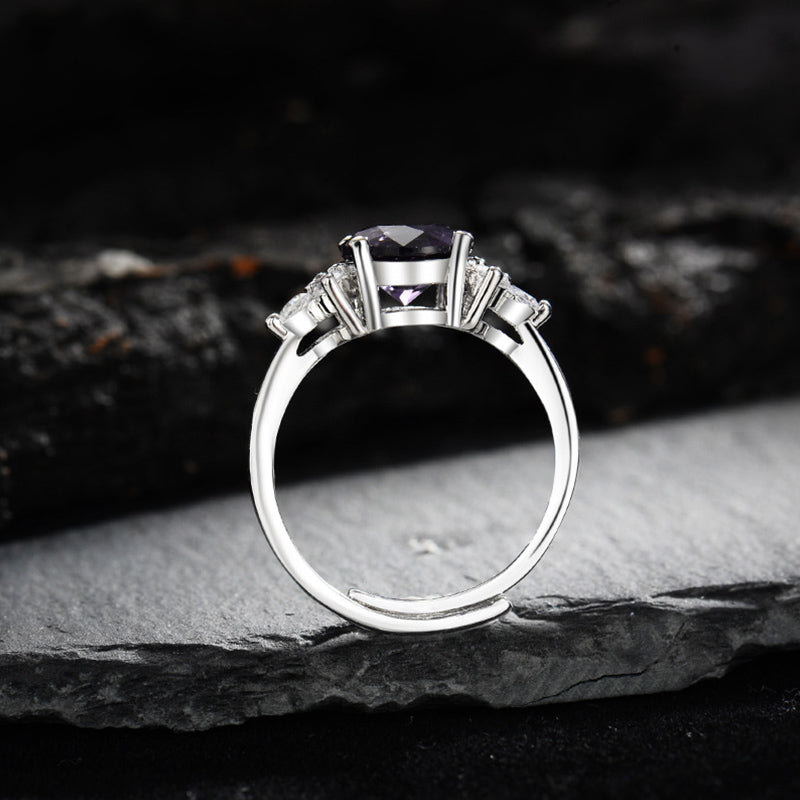 Olivenorma "La presenza lenitiva" - Anello in ametista con zircone