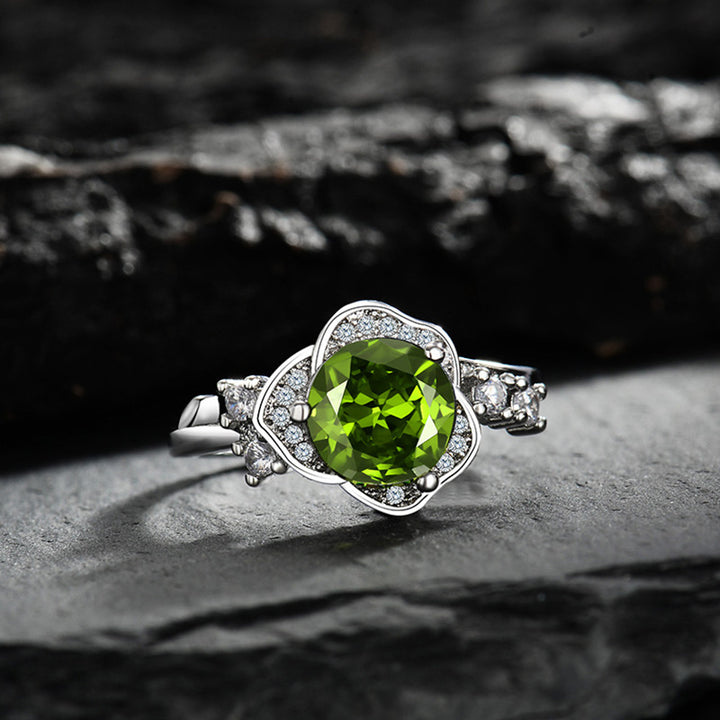 Olivenorma "The Instant Heartbeat" - Anello Empathy in peridoto con zircone