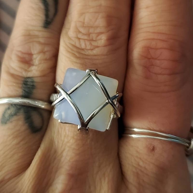 Anello di fidanzamento in opalite bianca Olivenorma