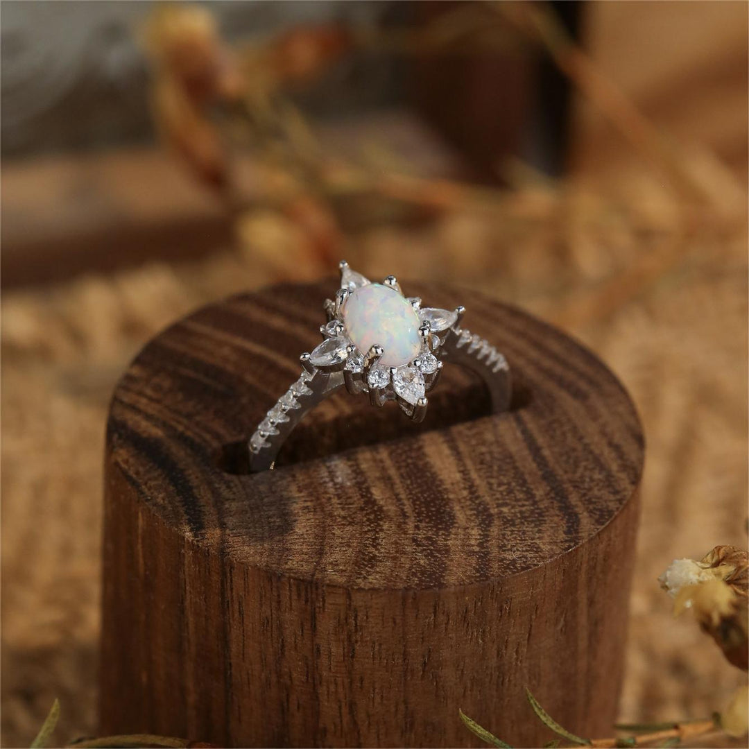 Olivenorma Dainty S925 Anello di fidanzamento in opale 