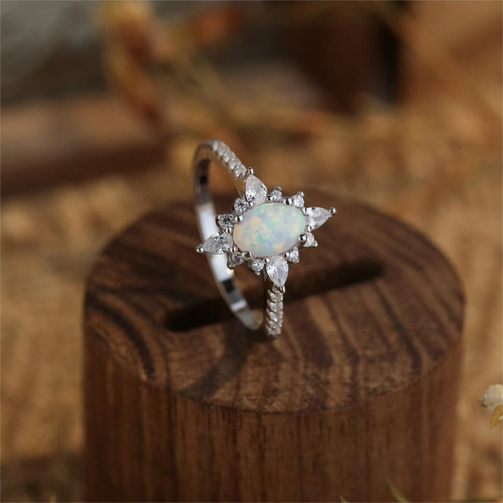 Olivenorma Dainty S925 Anello di fidanzamento in opale 