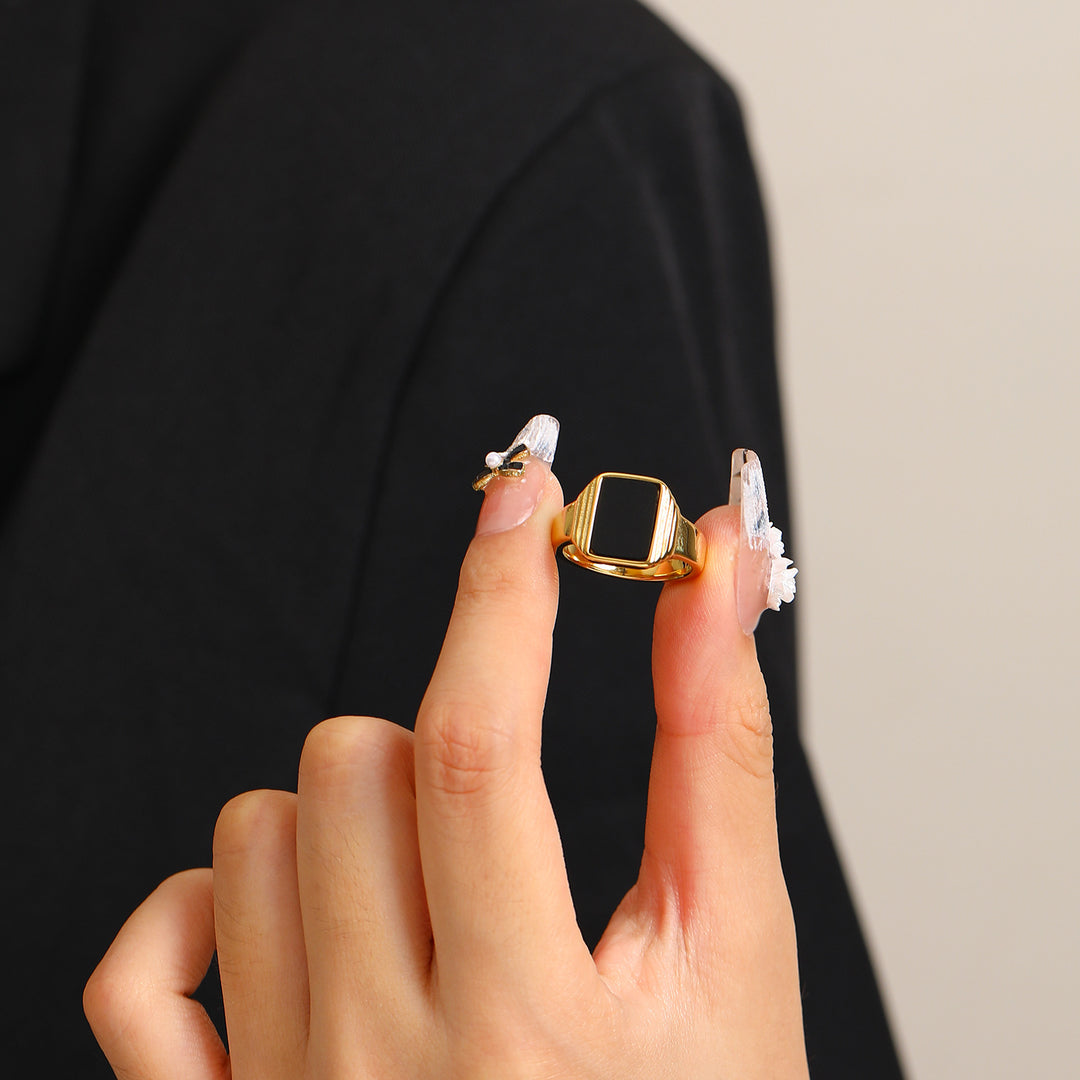 Anello in acciaio al titanio con ossidiana quadrata a strisce retrò Olivenorma