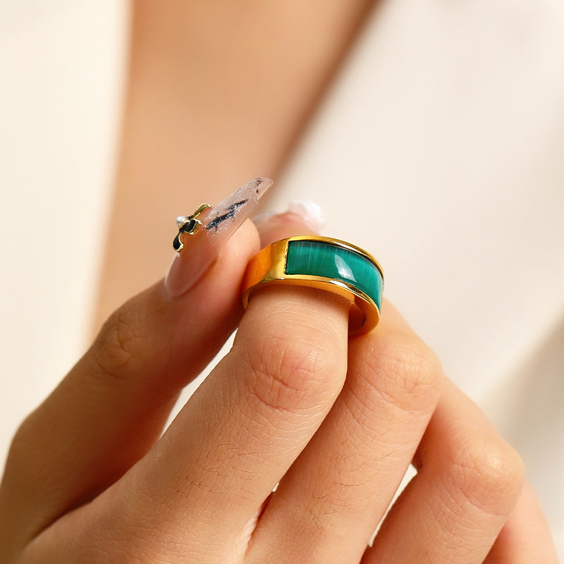 Anello in pietra occhio di gatto verde Olivenorma