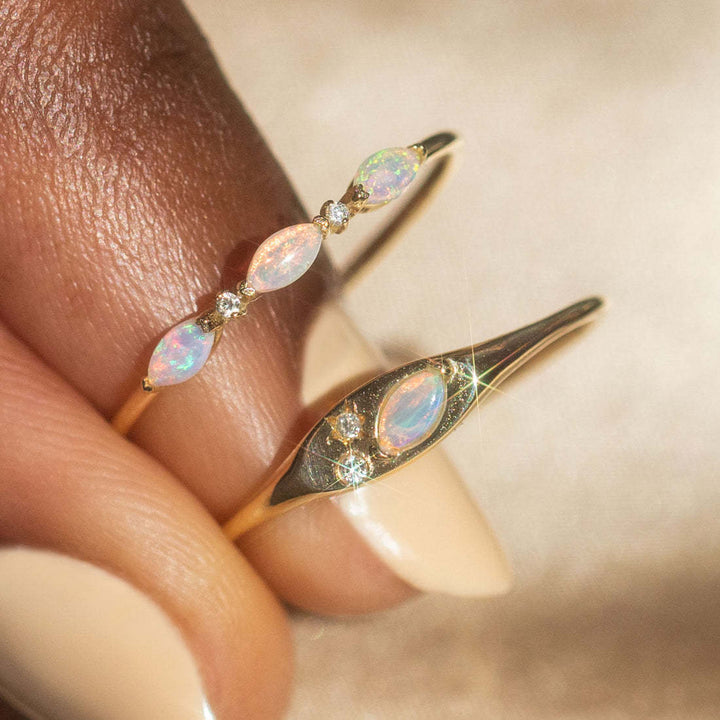 Anello sottile in rame placcato oro con zircone bianco opalite Olivenorma