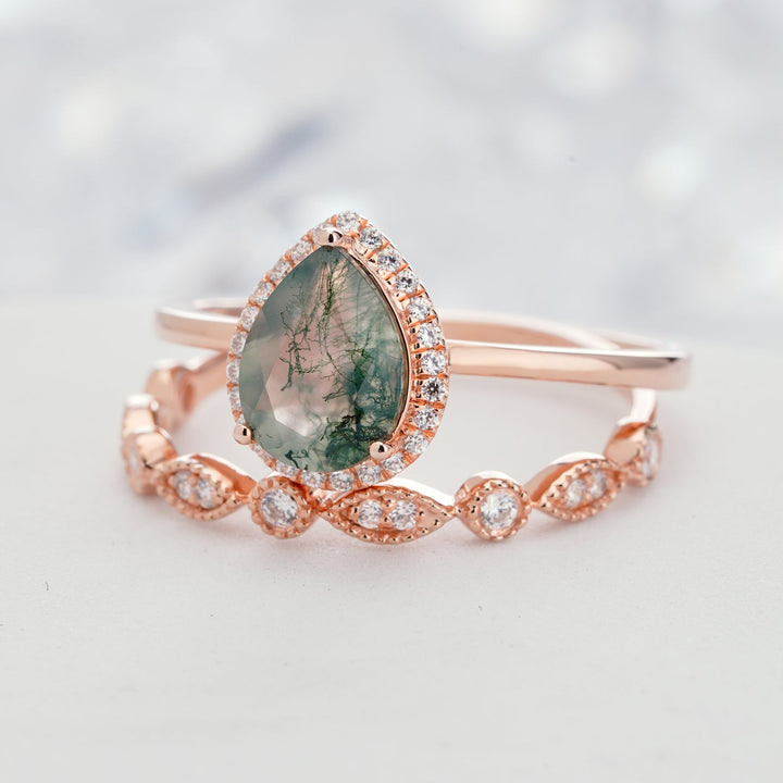 Anello di fidanzamento Olivenorma in agata muschiata taglio a pera