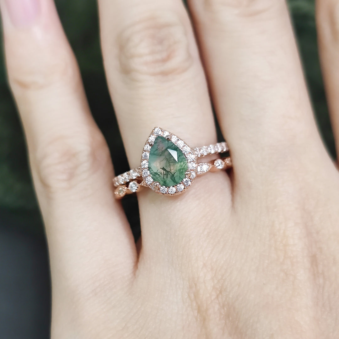 Anello di fidanzamento Olivenorma in agata muschiata taglio a pera