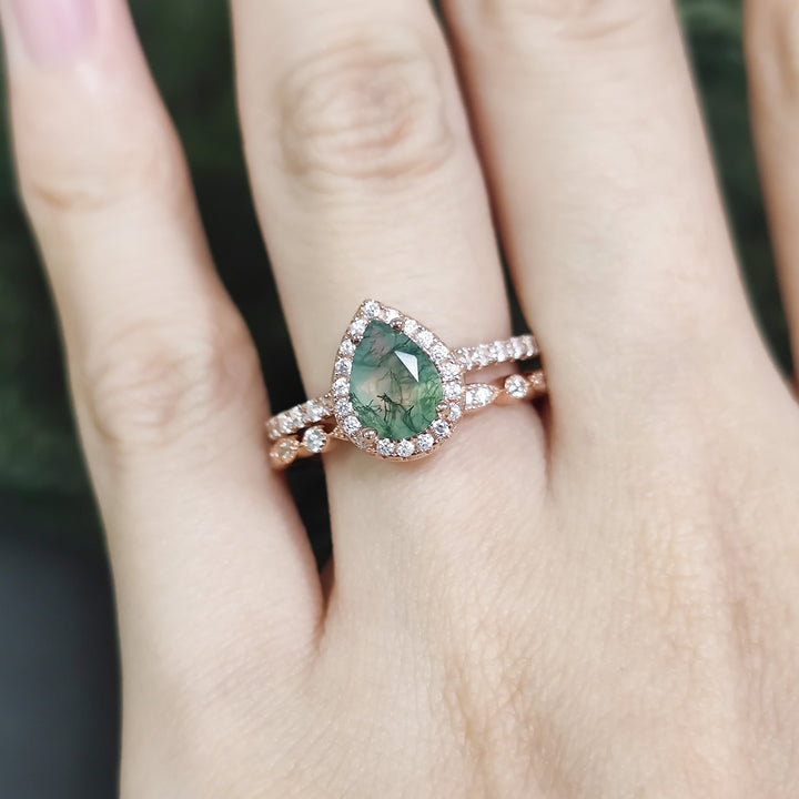 Anello di fidanzamento Olivenorma in agata muschiata taglio a pera