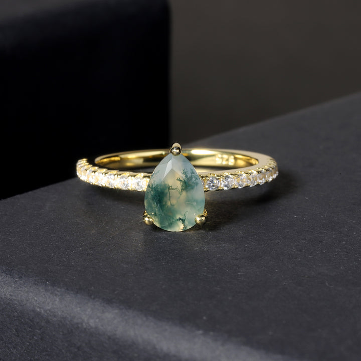 Anello Olivenorma a forma di goccia in agata muschiata con zircone bianco intarsiato