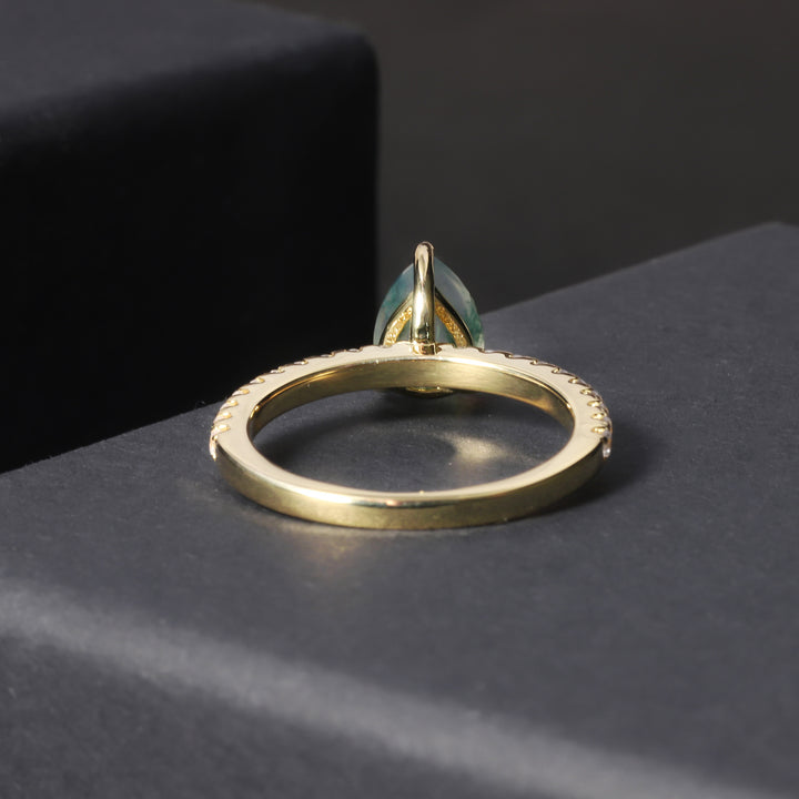 Anello Olivenorma a forma di goccia in agata muschiata con zircone bianco intarsiato