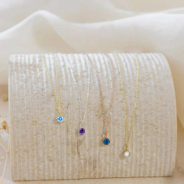 Collana con ciondolo con pietra portafortuna da 8 mm della costellazione Olivenorma