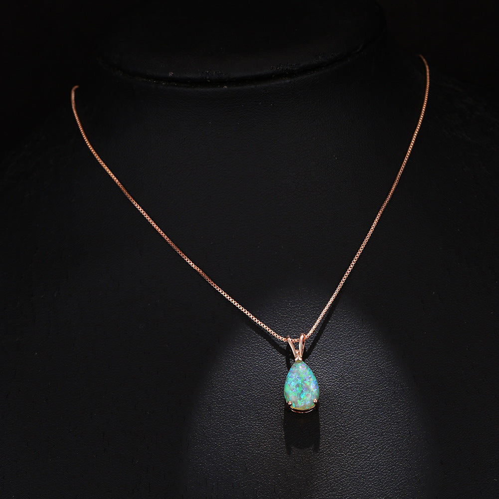 Collana con ciondolo in opale a goccia minimalista Olivenorma