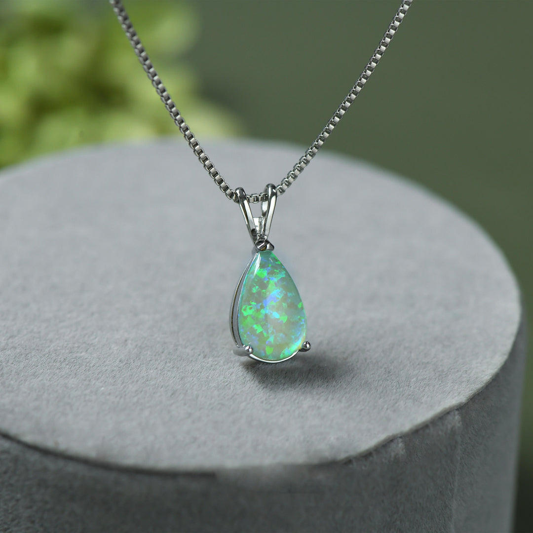 Collana con ciondolo in opale a goccia minimalista Olivenorma