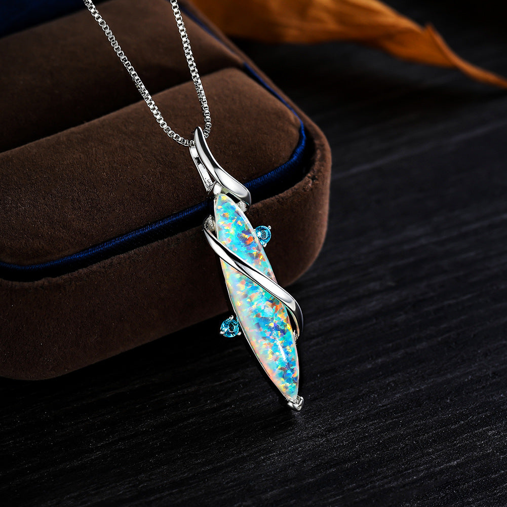 Collana con ciondolo in opale bianco con occhio di cavallo speciale Olivenorma