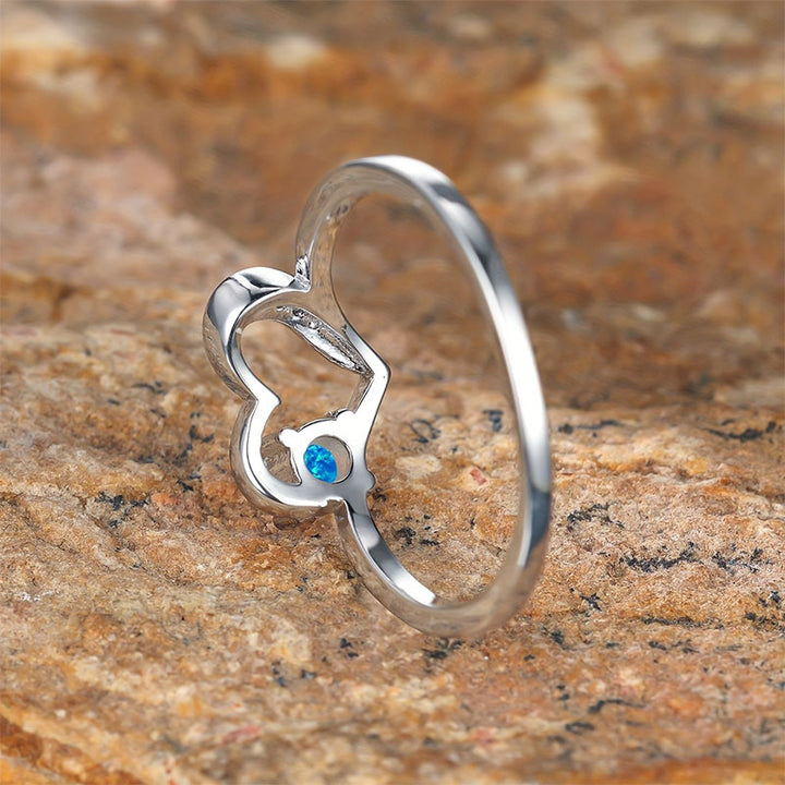 Olivenorma "Deep in Heart" - Anello semplice con cuore cavo in opale circolare 