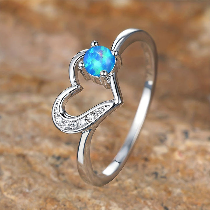Olivenorma "Deep in Heart" - Anello semplice con cuore cavo in opale circolare 